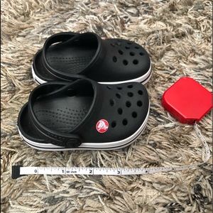 Crocs size 4c kids